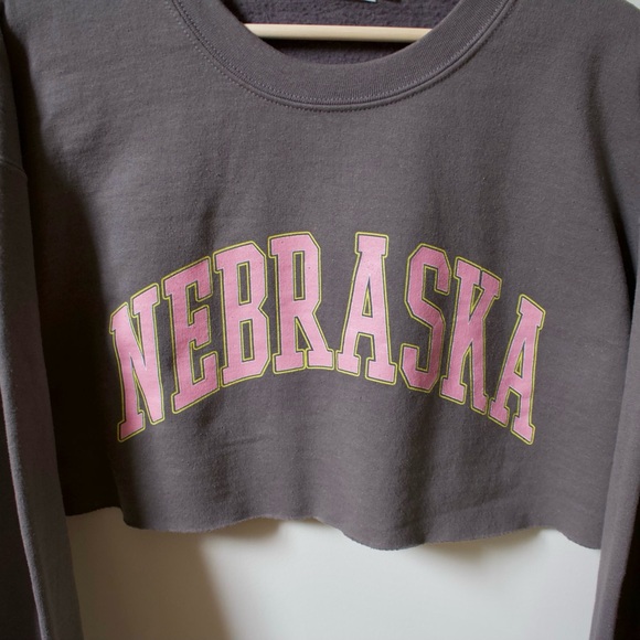 Missguided - Gray Nebraska Oversized Cropped Sweatshirt - Picture 3 of 8